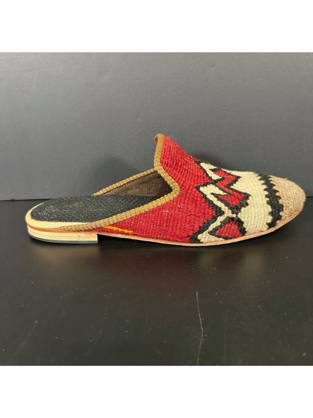 Vintage ARTEMIS Design Co Turkish KILIM MULES Handmade Slides EU Size 40 Unisex - Picture 2 of 16
